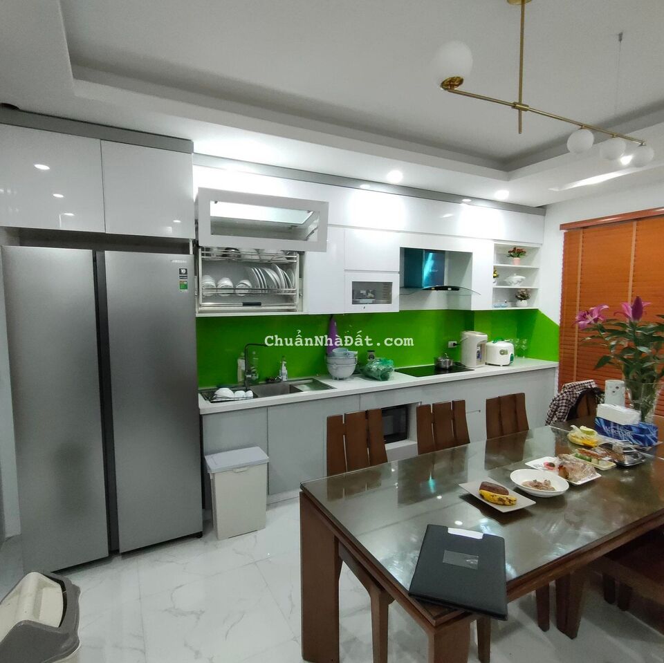 Bán nhà Đội Cấn, vị trí hiếm, 45m2 x 4 tầng, giá 4 tỷ