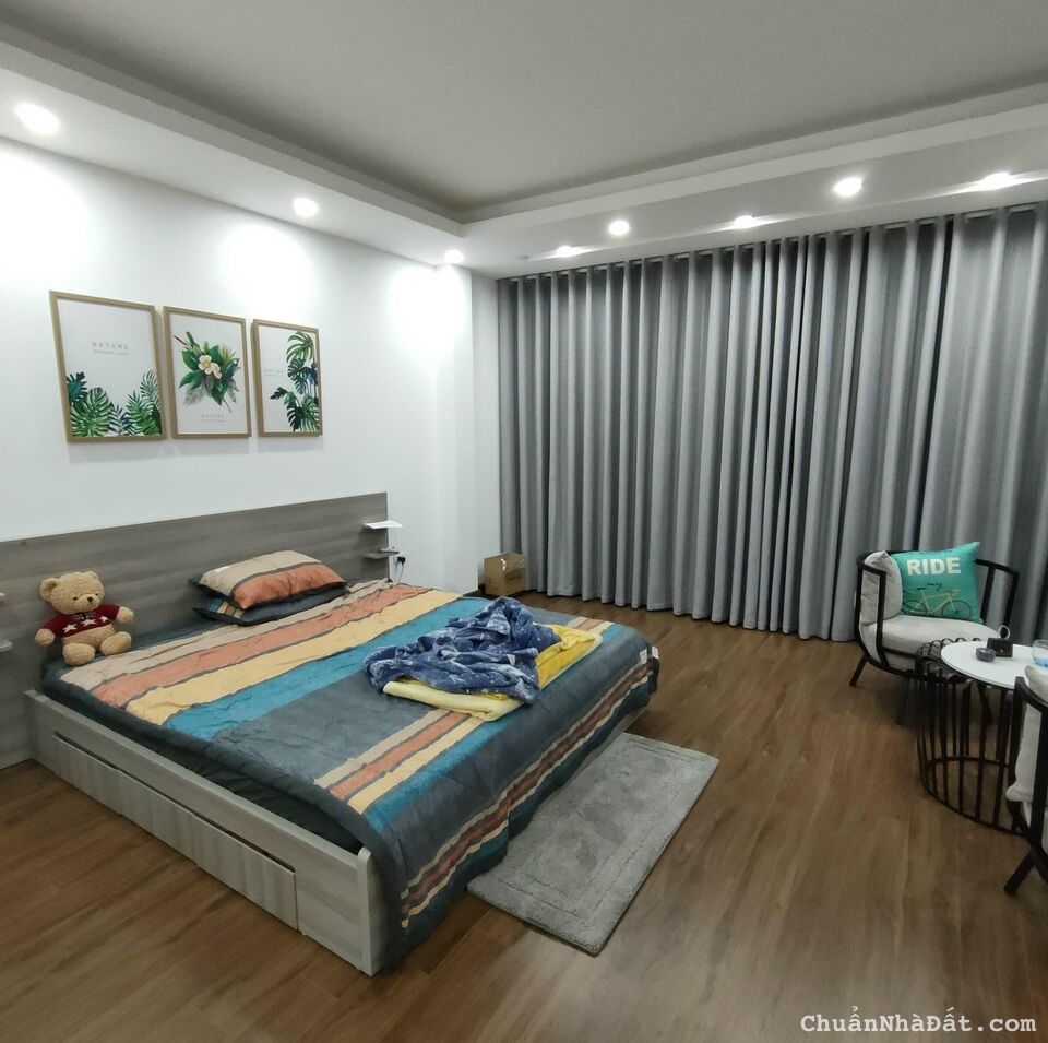 Bán nhà Đội Cấn, vị trí hiếm, 45m2 x 4 tầng, giá 4 tỷ