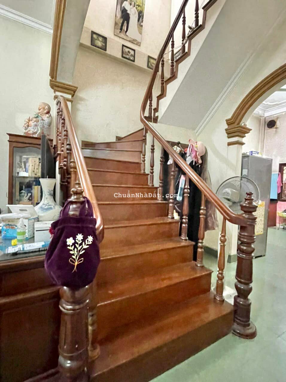 Bán nhà KĐT Định Công, phố Trần Nguyên Đán, Quận Hoàng Mai, diện tích 60m2, giá chỉ 8.9 tỷ đồng