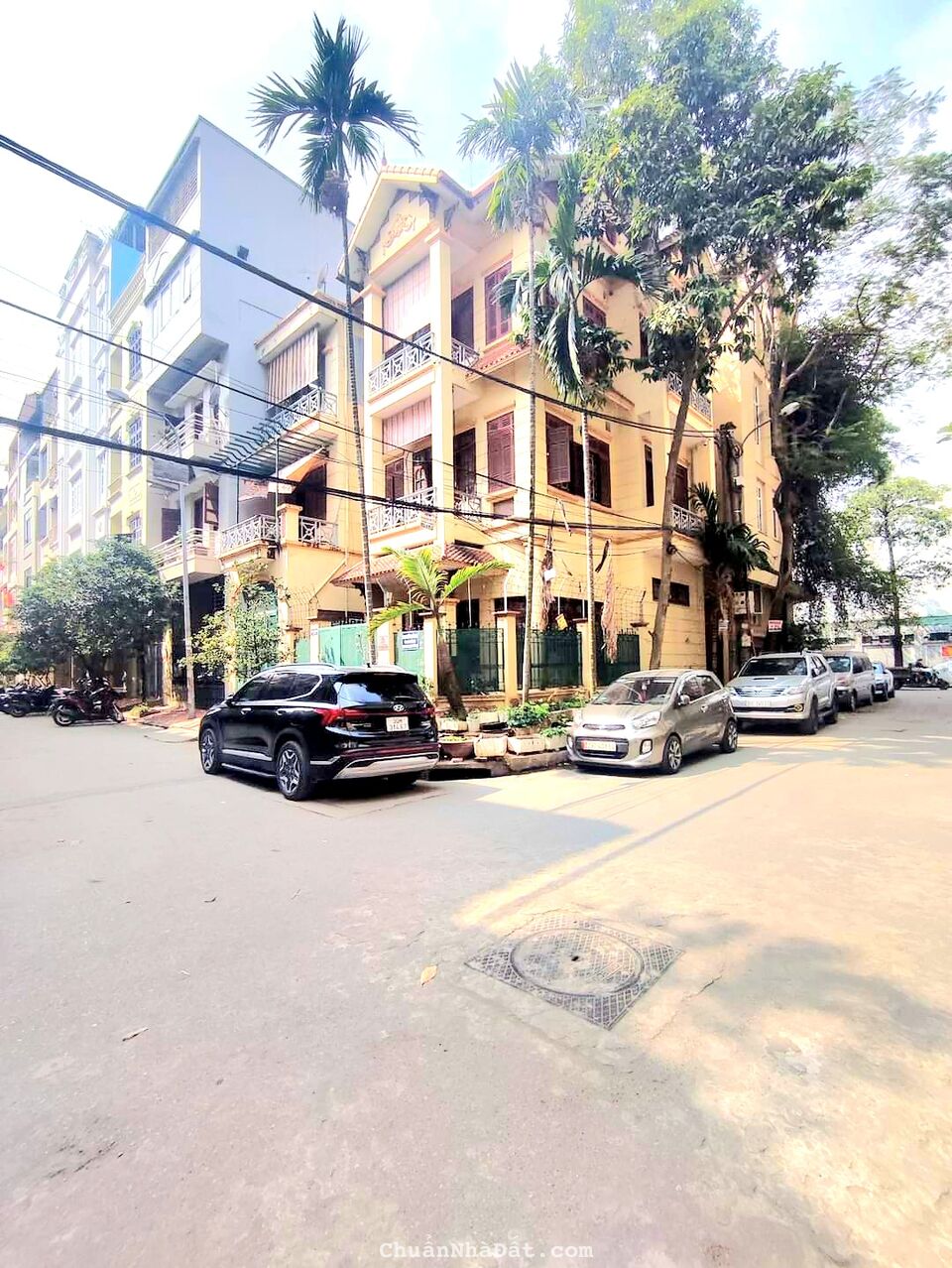 BÁN GẤP LIỀN KỀ NGUYỄN CẢNH DỊ - 120M2 - 3 TẦNG - MT 20M - LÔ GÓC - VỈA HÈ RỘNG - Ô TÔ DỪNG ĐỖ