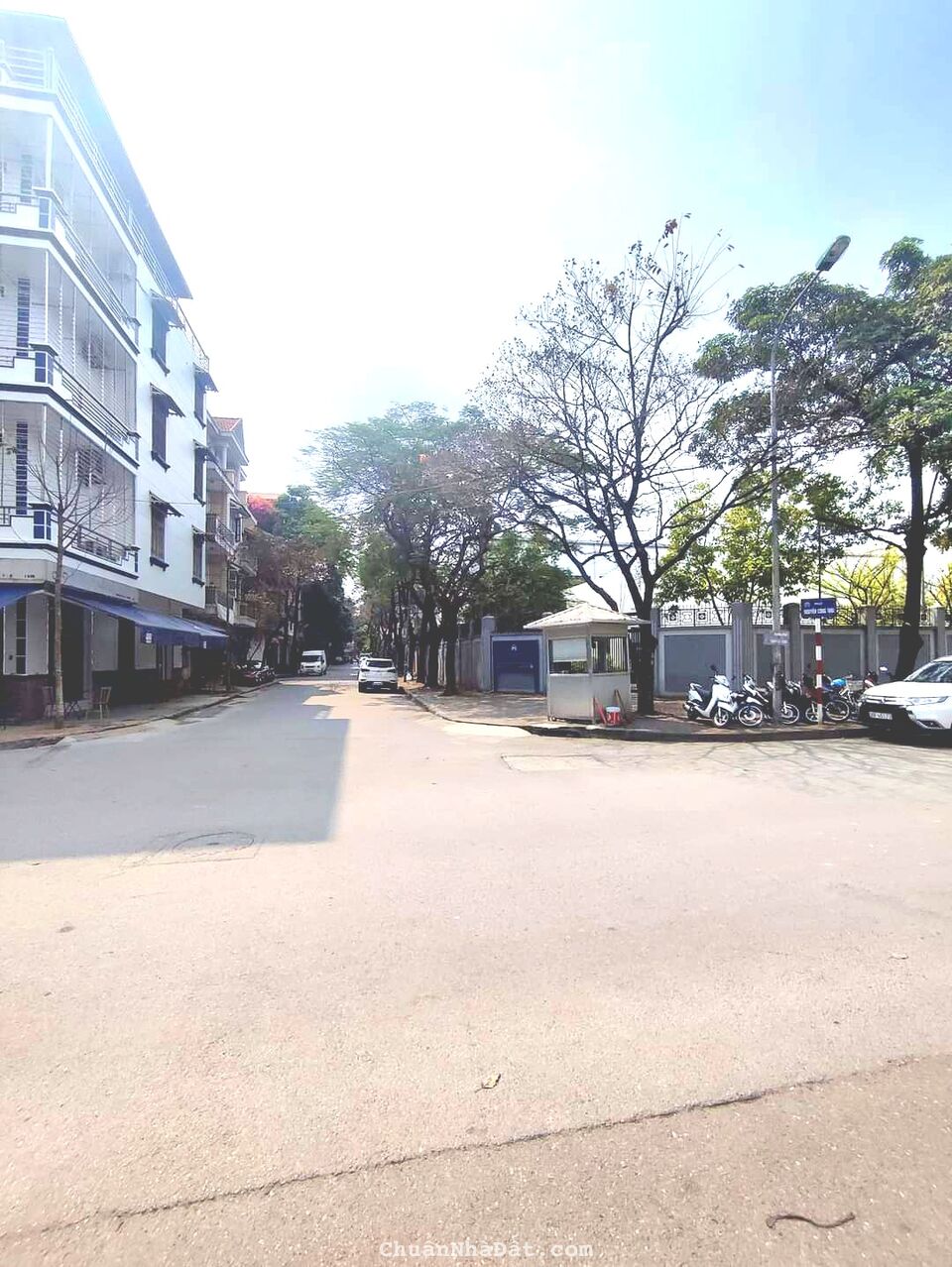 BÁN GẤP LIỀN KỀ NGUYỄN CẢNH DỊ - 120M2 - 3 TẦNG - MT 20M - LÔ GÓC - VỈA HÈ RỘNG - Ô TÔ DỪNG ĐỖ