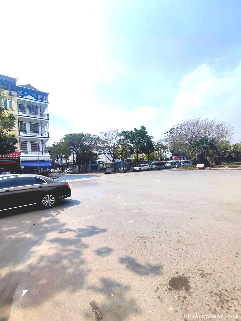 BÁN GẤP LIỀN KỀ NGUYỄN CẢNH DỊ - 120M2 - 3 TẦNG - MT 20M - LÔ GÓC - VỈA HÈ RỘNG - Ô TÔ DỪNG ĐỖ