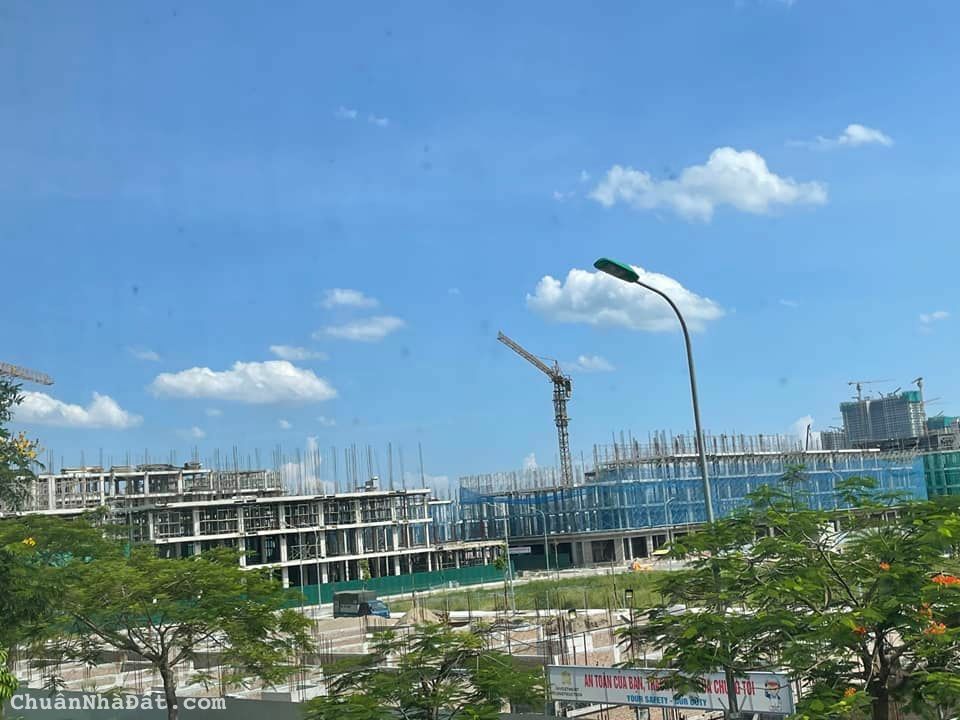 SHOPHOUSE 10 TỶ CẢ X Y CẠNH HÀNH CHÍNH GIA L M, QUẢNG TRƯỜNG, CÔNG VIÊN 29 HA,KỀ BÊN VIN OCEAN PARK