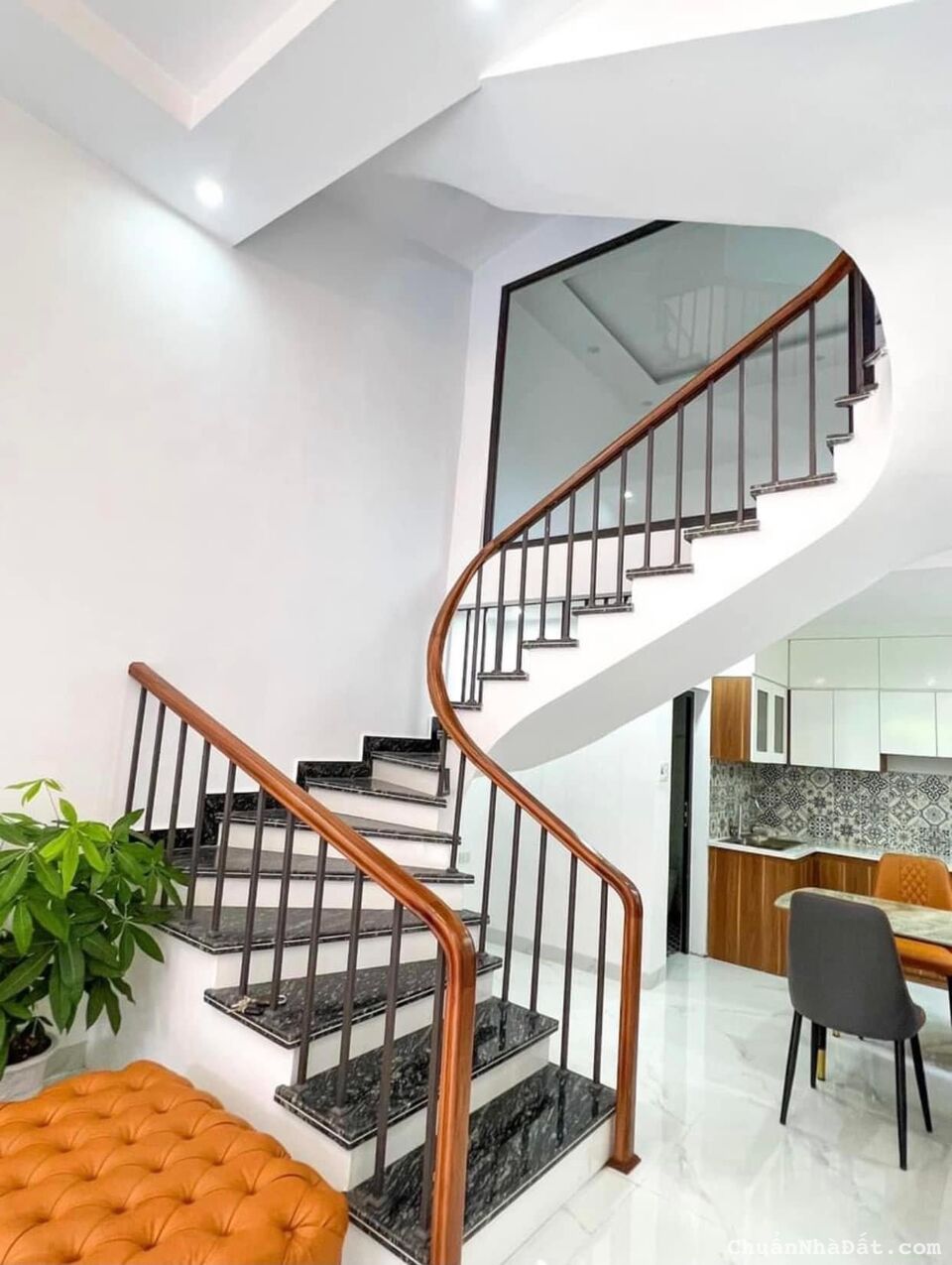 Bán nhà mặt ngõ nông tại Thiên Lôi, Lê Chân, Hải Phòng