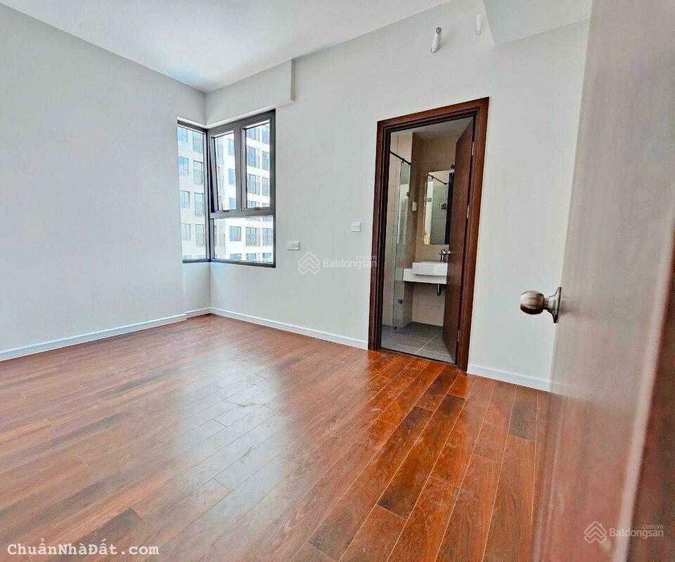 kẹt tiền cần bán gấp căn hộ picity bàn giao tháng 10/2022