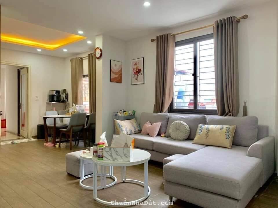 Siêu phẩm Đội Cấn 5 tầng Thang Máy, 55m2, 30m ra ô tô tránh, giá chỉ 8 tỷ