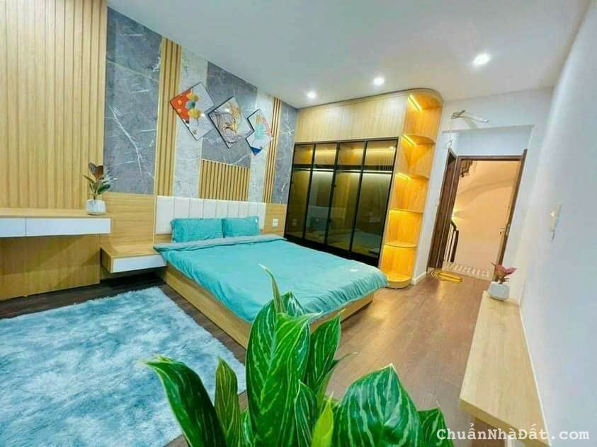 Nhà vườn 3 tầng x 66m2 Vũ Trọng Khánh Mỗ Lao đường 2 ô tô tránh đỗ 7.1 tỷ 