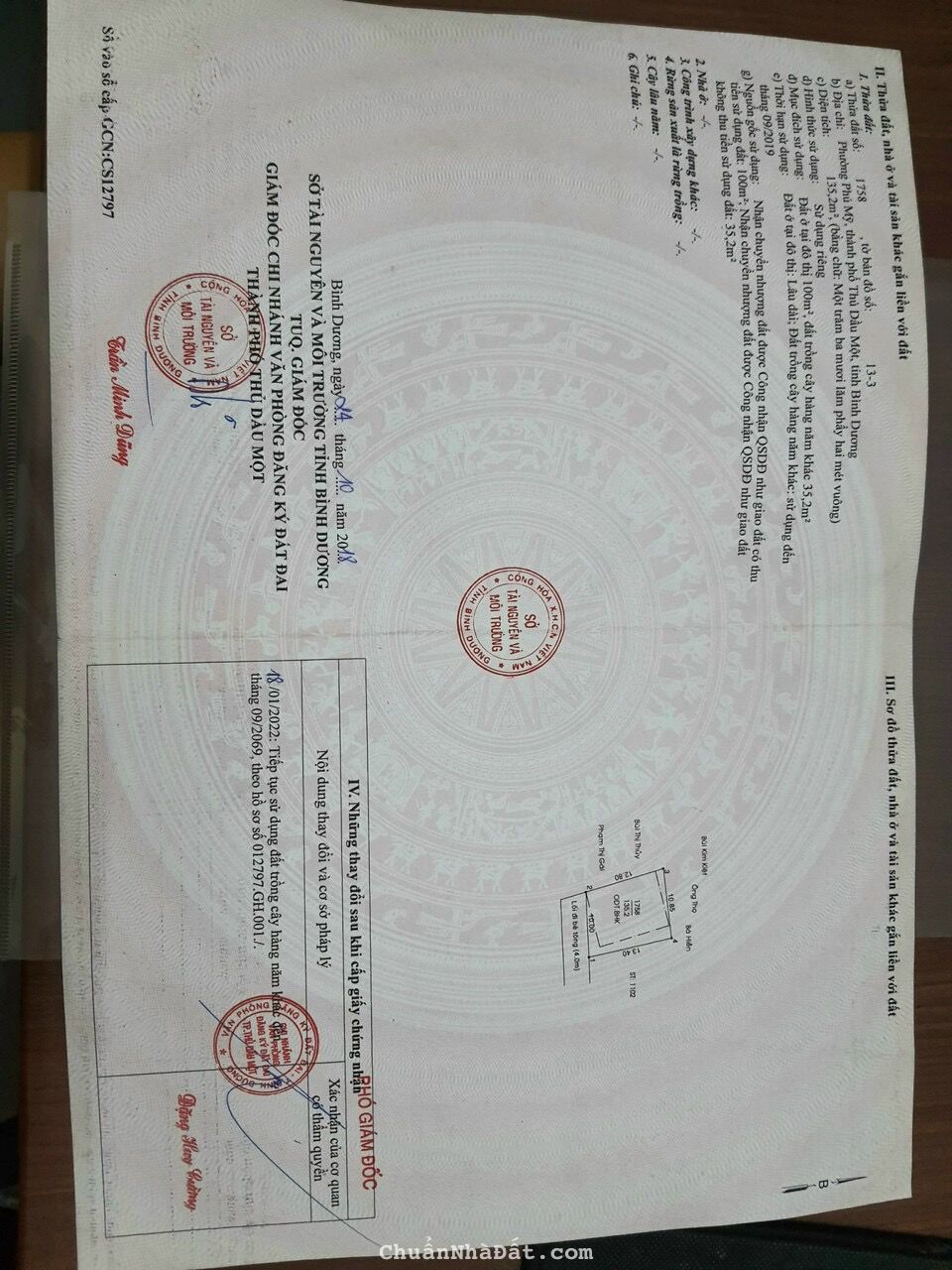 Bán đất đường dx022 dt 10*13, nở hậu, tc 100m đường nhựa 5m giá 2 tỷ 350 lh 0384329615 luyến