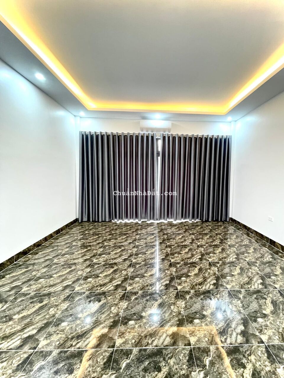 CHÍNH CHỦ BÁN NHÀ SIÊU PHẨM  MẶT PHỐ THANH ĐÀM-82M-5 TẦNG THANG MÁY-HƠN 12TỶ-DÒNG TIỀN SẴN SÀNG