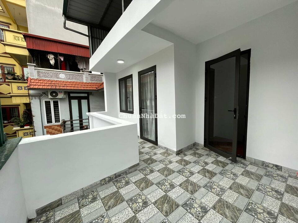 BÁN NHÀ TRẦN QUỐC VƯỢNG 54M2 x 5 TẦNG - NHÀ MỚI - NGÕ THÔNG - 2 MẶT THOÁNG - YÊN TĨNH, AN NINH