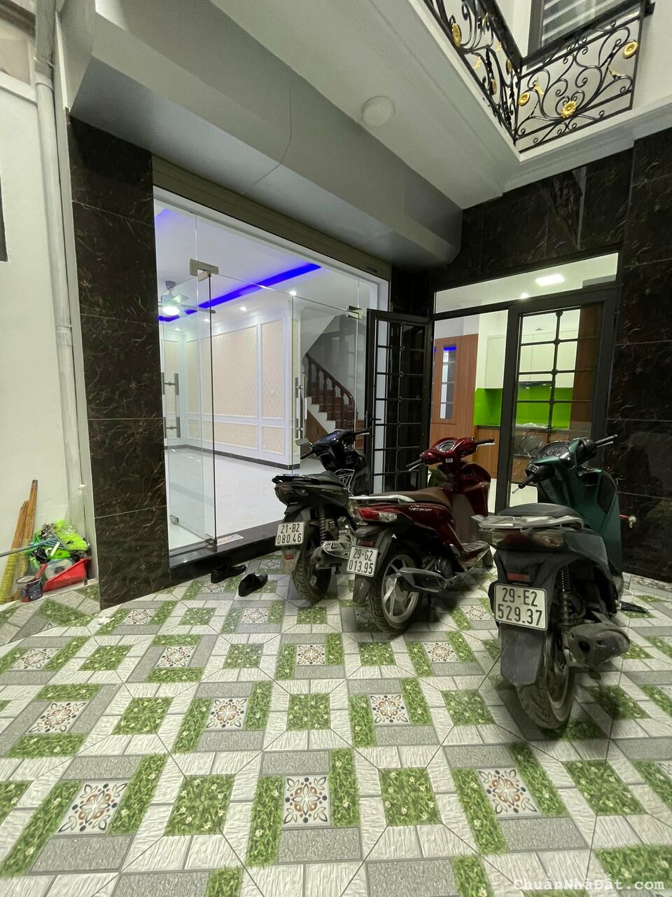 BÁN NHÀ TRẦN QUỐC VƯỢNG 54M2 x 5 TẦNG - NHÀ MỚI - NGÕ THÔNG - 2 MẶT THOÁNG - YÊN TĨNH, AN NINH