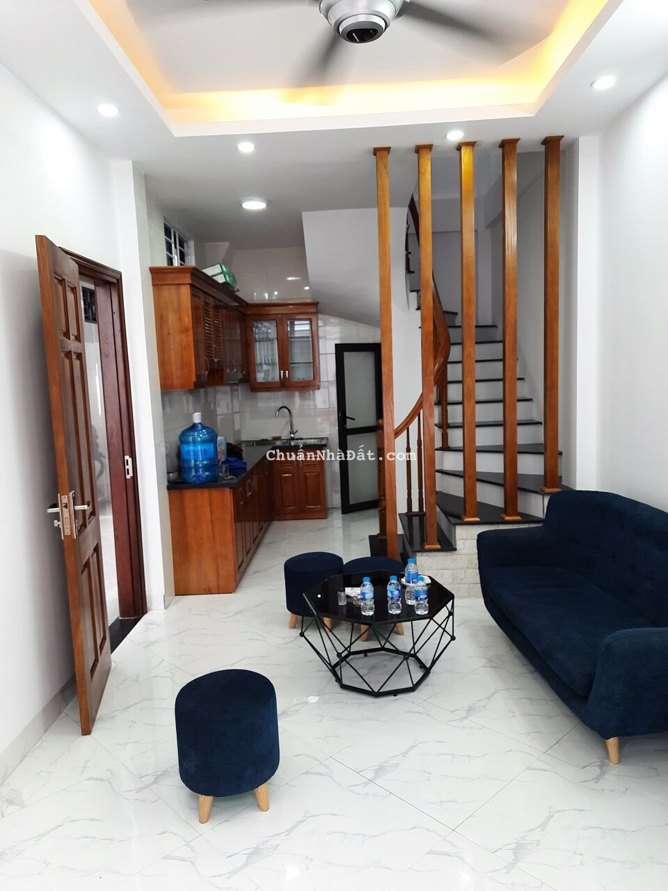 🥵SỐC!!! Cần bán gấp nhà mới 5 tầng tại Gia Thụy, LB với chiếc giá cực SHOCK chỉ còn X,5 tỷ