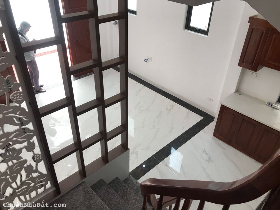 😎Giá SHOCK chỉ còn 2,5 tỷ trong tháng 8 tậu nhanh nhà mới 5 tầng tại Thạch Bàn, LB