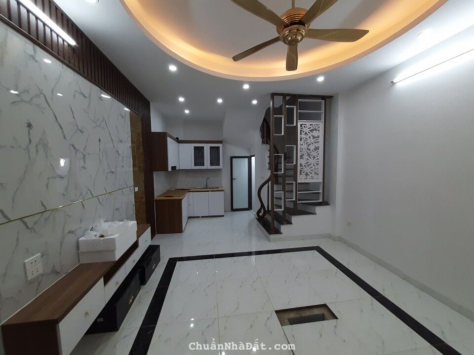 💥HOT!!!  Nhà mới 30m2 x 5 tầng Việt Hưng 3.05 tỷ 