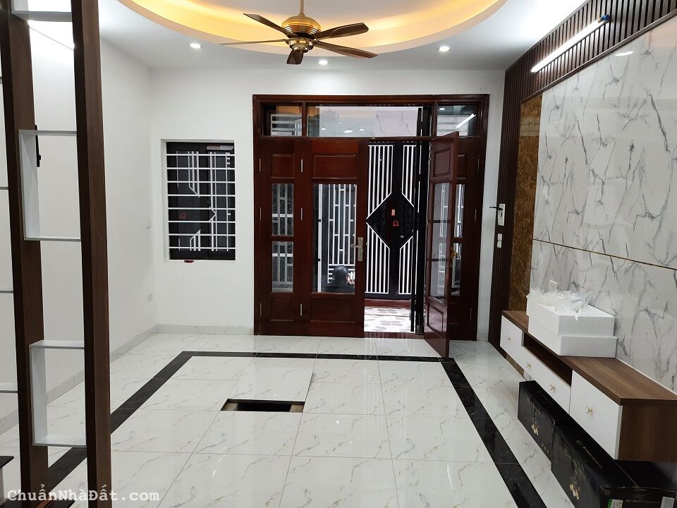 💥HOT!!!  Nhà mới 30m2 x 5 tầng Việt Hưng 3.05 tỷ 