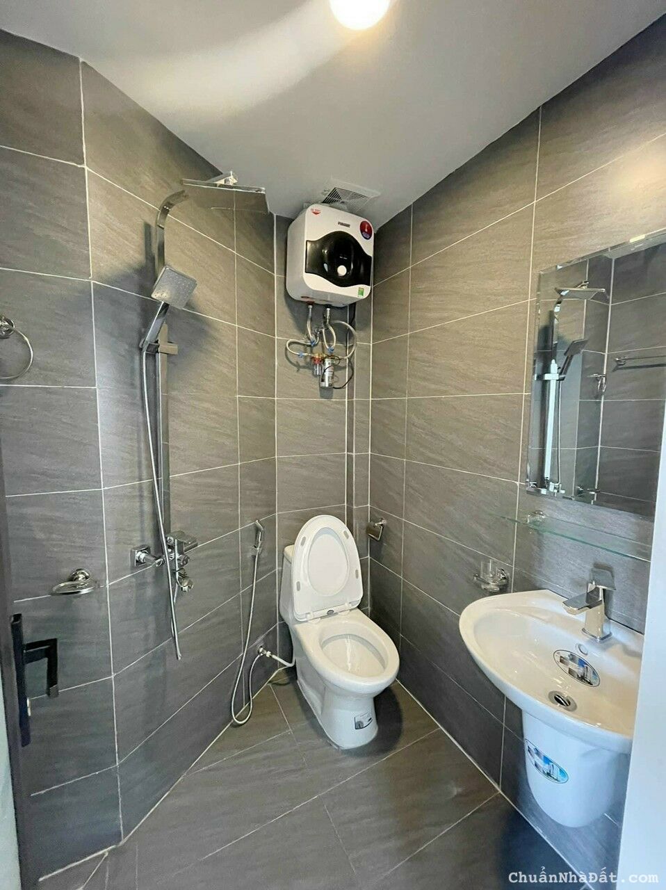 TÌM CHỦ MỚI CHO CĂN HỘ DỊCH VỤ 43M2, 5 TẦNG, MỚI TINH CÓ SÂN PHƠI, NHÀ GẦN PHỐ KD DÒNG TIỀN TÌM CHỦ MỚI CHO CĂN HỘ DỊCH VỤ 43M2, 5 TẦNG, MỚI TINH CÓ SÂN PHƠI, NHÀ GẦN PHỐ KD DÒNG TIỀN