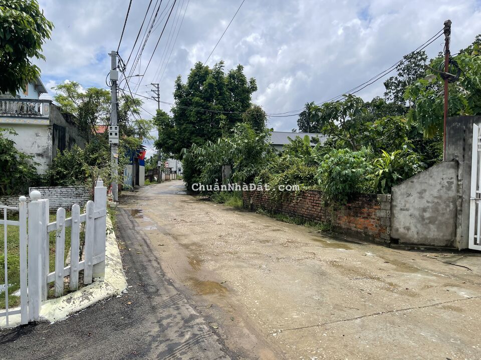 Bán Đất gần Khu CNC 2 Hòa Lạc và Tổ hợp Y tế. Vị trí quy hoạch đẹp nhất Quốc Oai, HN. Giá đầu tư