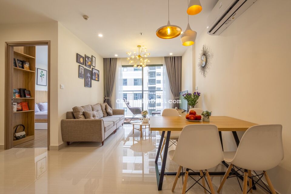 Bán gấp Vinhomes Ocean Park, 55m2, 2PN, ban công đẹp mát, 1.7 tỷ bao sang tên