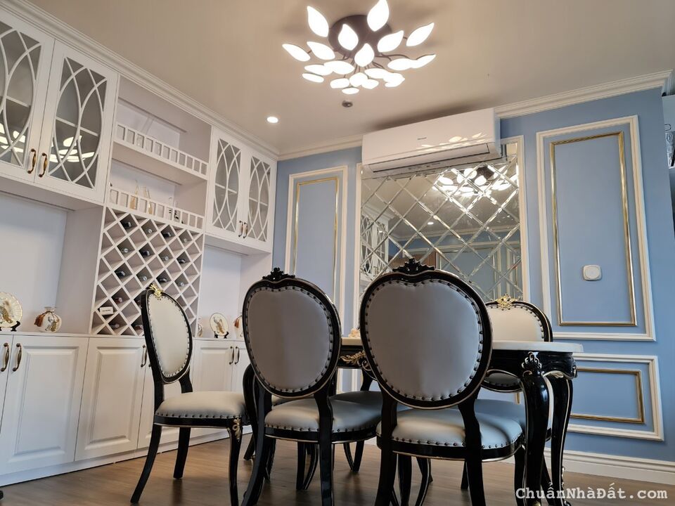 Cần cho thuê căn hộ DT 107m2, 3PN+1, đủ đồ sang trọng tại Vinhomes Ocean Park. Giá: 18tr/tháng