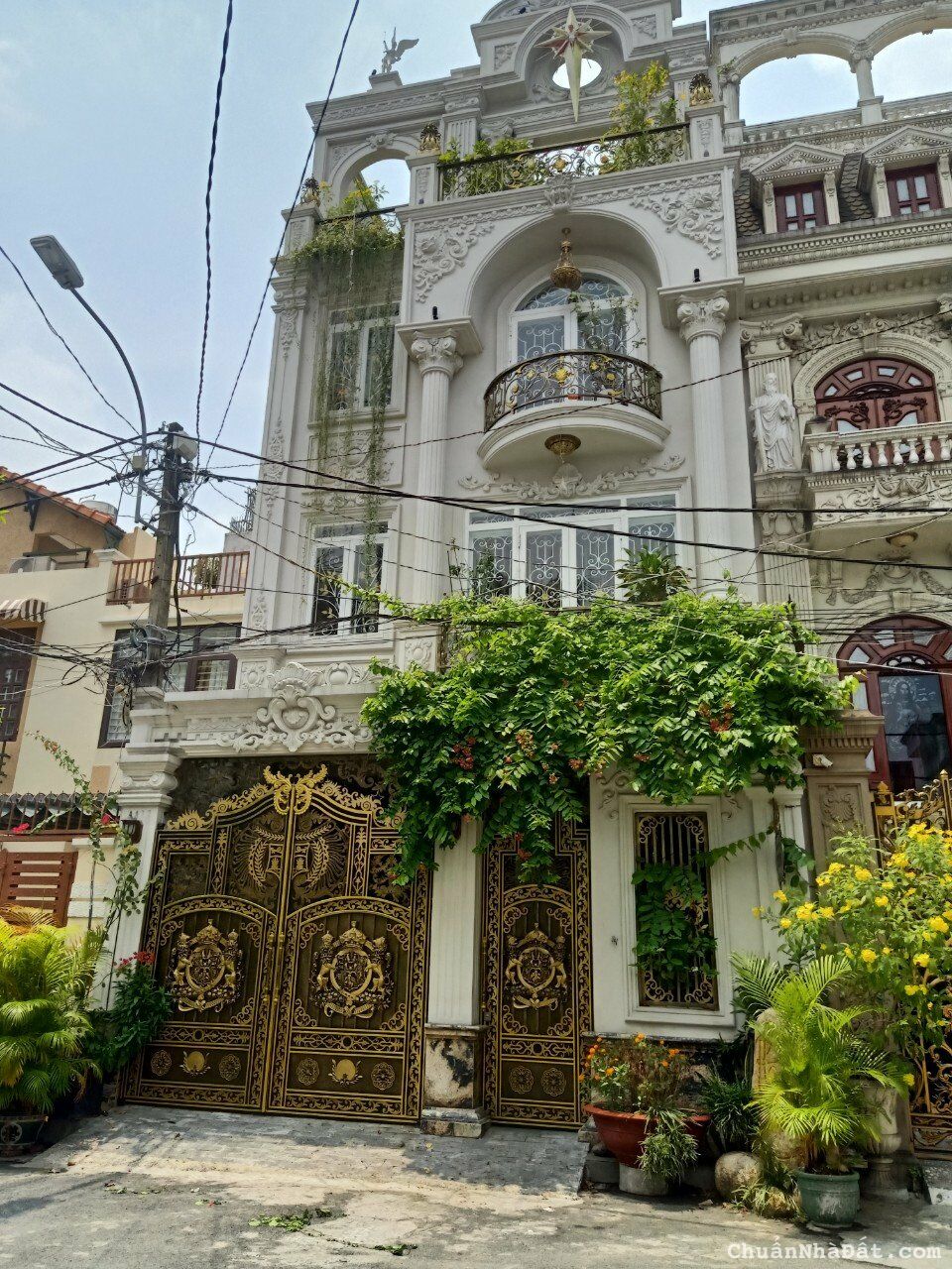 Chính chủ bán gấp căn nhà biệt thự khu Cư Xá Tự Do F.7 Q.TB.DT 6x20, trệt+lửng+3 lầu