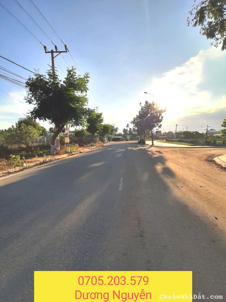 Cho thuê 1050m2 đất TMDV sau lưng Bảo Tàng mặt tiền Ng Công Trứ