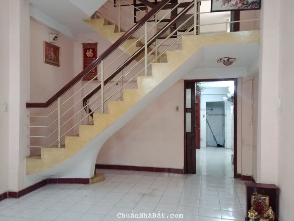 Chính chủ gửi nhà Cao Thắng, Q10 ( 4.2 x 12 m cn đầy đủ ) 4 tầng BTCT. Giá 8 tỷ thương lượng