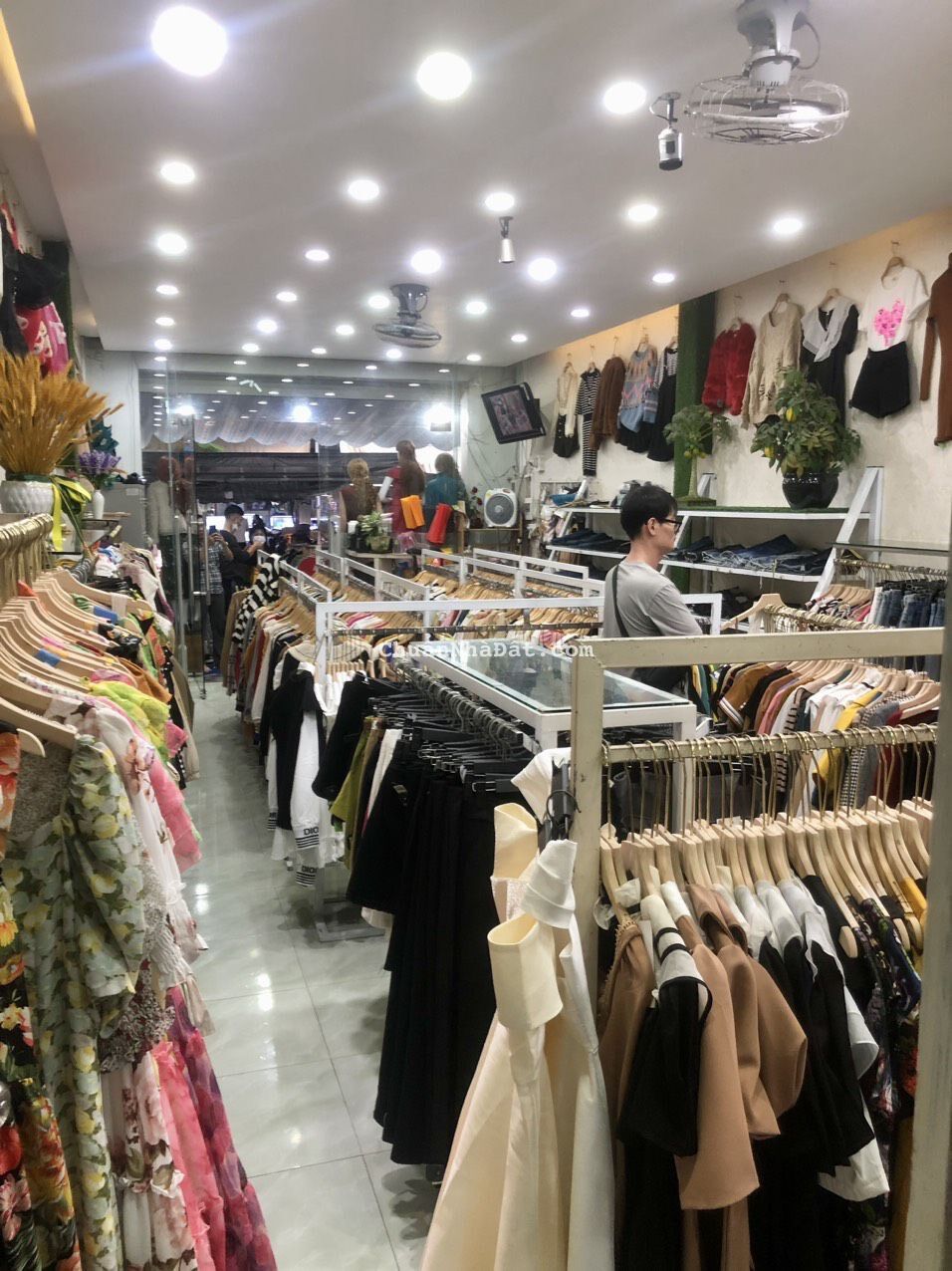 SẬP HẦM CHỦ HẠ GIÁ CHÀO 2,5 TỶ ĐỂ BÁN GẤP THANH KHOẢN NHÀ NHÀ 2 TẦNG MT ĐỐI DIỆN CHỢ BẮC MỸ AN -