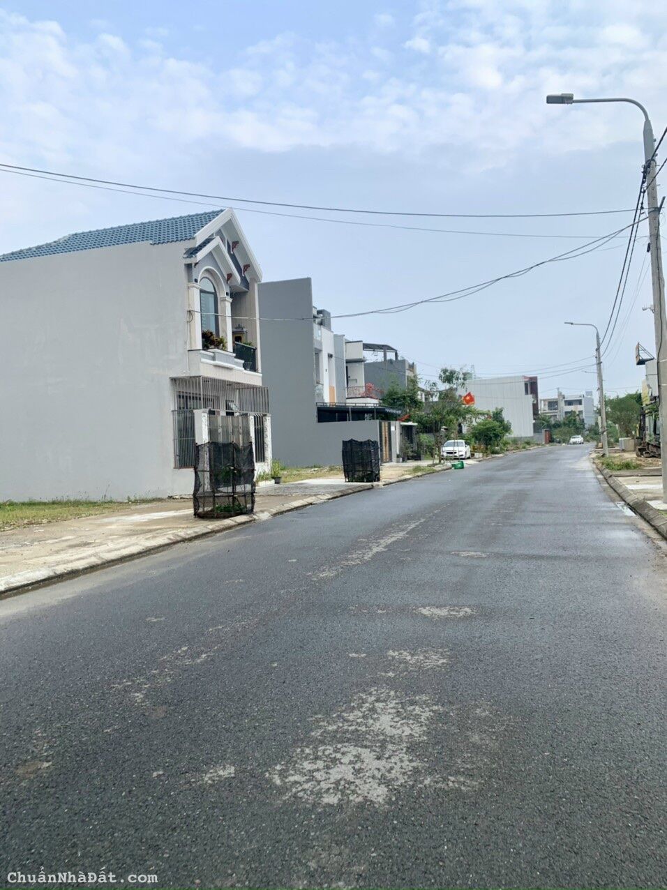 SẬP HẦM CHÍNH CHỦ BÁN LÔ ĐẤT MT 5M5 - LÔ DUY NHẤT SẠCH ĐẸP - DT 100M - KHU DC GẦN CẦU KHUÊ ĐÔNG 