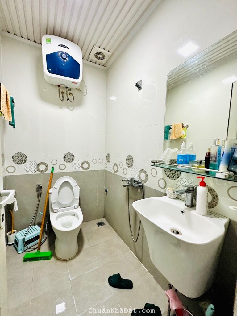 MẶT PHỐ Hàng Bạc (Trung Yên) 28m 5 tầng chỉ 10 tỷ - KINH DOANH SẦM UẤT, NHÀ ĐẸP Ở NGAY, 3 BƯỚC RA BỜ HỒ