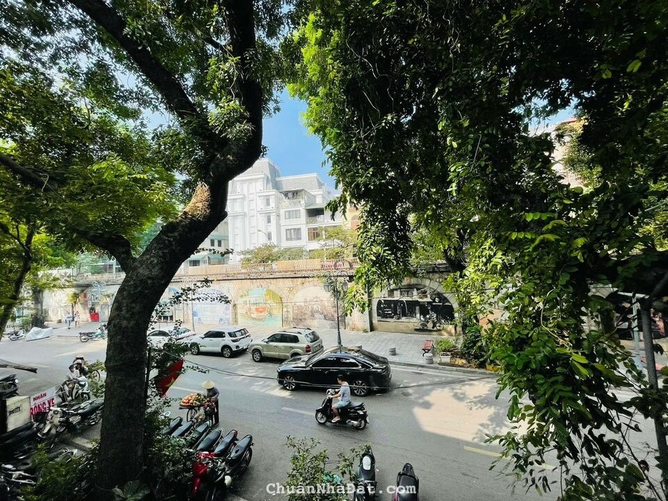 MẶT PHỐ Phùng Hưng – 4 tầng 32m chỉ 12.9 tỷ - VỈA HÈ RỘNG, MẶT TIỀN ĐẸP MẶT PHỐ Phùng Hưng – 4 tầng 32m chỉ 12.9 tỷ - VỈA HÈ RỘNG, MẶT TIỀN ĐẸP