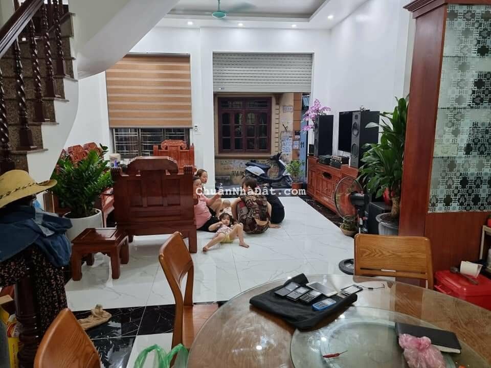 PHỐ ẨM THỰC HÀ THÀNH – Nhà 5 tầng Tống Duy Tân 37m MT5m chỉ 8 tỷ - GẦN PHỐ, SÂN RỘNG, MỚI ĐẸP Ở NGAY