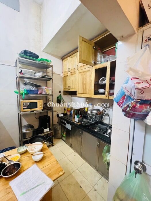 NGÕ THÔNG BA GÁC PHÓNG, KINH DOANH, SÁT PHỐ - Nhà 4 tầng La Thành 30m chỉ 4.25 tỷ - SỔ ĐẸP NỞ HẬU