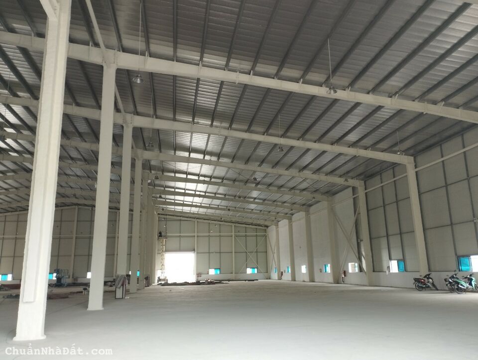 Bán gấp 11.000m2 đất 6.000m2 kho xưởng KCN Sài Đồng, Long Biên, MT 125m, đường rộng.