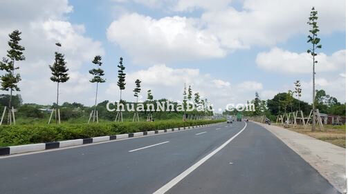 Bán lô góc 1,5ha đường 32m, KCN Đồng Văn, miễn thuế đất 11 năm, 99 usd/m2.