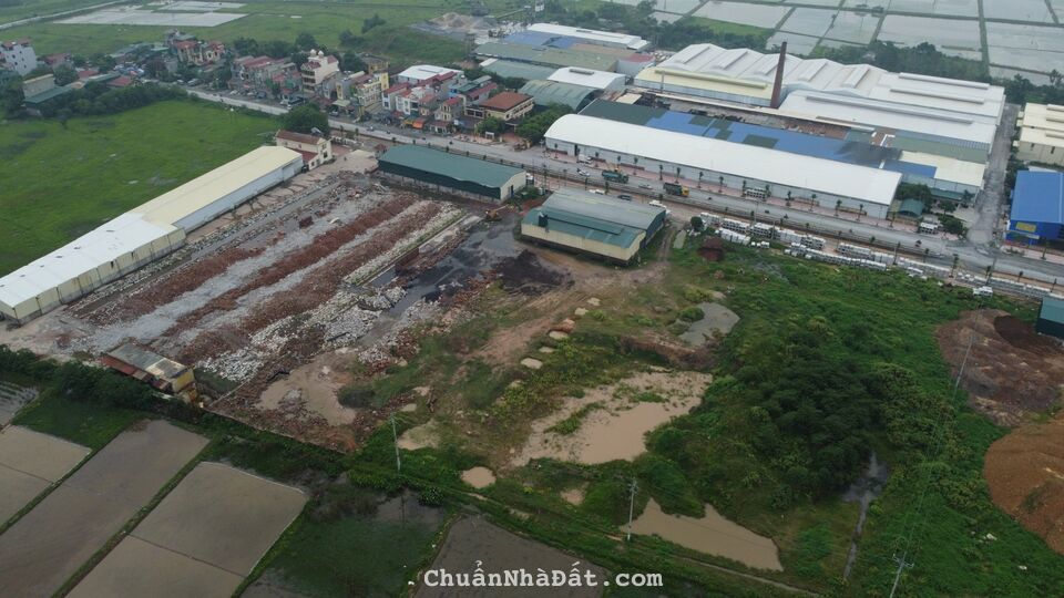 Bán 3.5ha đất công nghiệp, nằm trên mặt QL21 Thanh Oai, cách bến xe Yên Nghĩa 6km. Bán 3.5ha đất công nghiệp, nằm trên mặt QL21 Thanh Oai, cách bến xe Yên Nghĩa 6km.