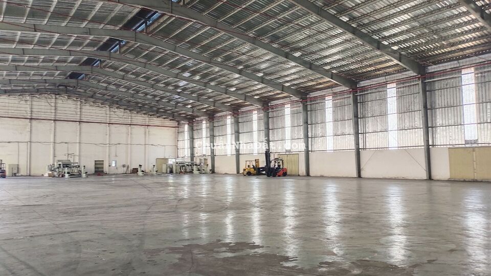 Cho thuê 25.000m2 đất và kho xưởng 18.000m2, văn phòng, tiêu chuẩn KCN Tân Quang. Cho thuê 25.000m2 đất và kho xưởng 18.000m2, văn phòng, tiêu chuẩn KCN Tân Quang.