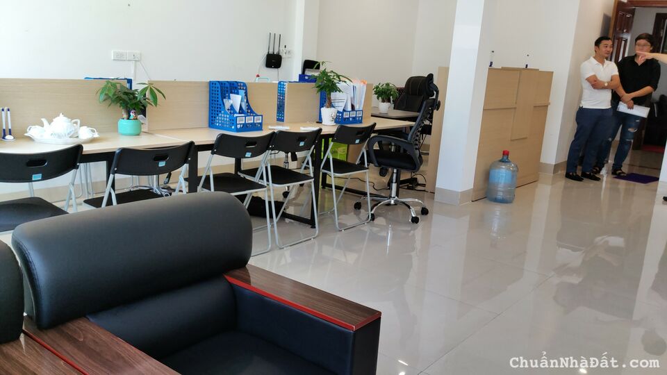 Cho thuê văn phòng siêu đẹp,diện tích 120m2,nội thất đầy đủ mặt tiền 10m