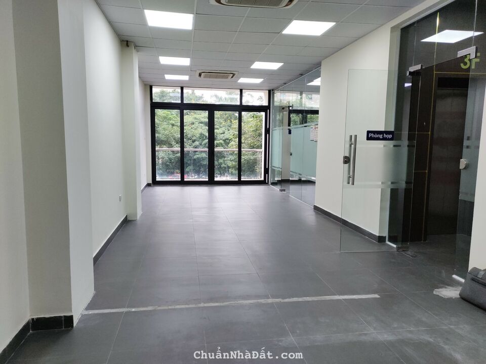 Cho thuê văn phòng khu Mễ Trì gần JW Marriott diện tích 50m/sàn đã hoàn thiện đầy đủ,bàn giao ngay