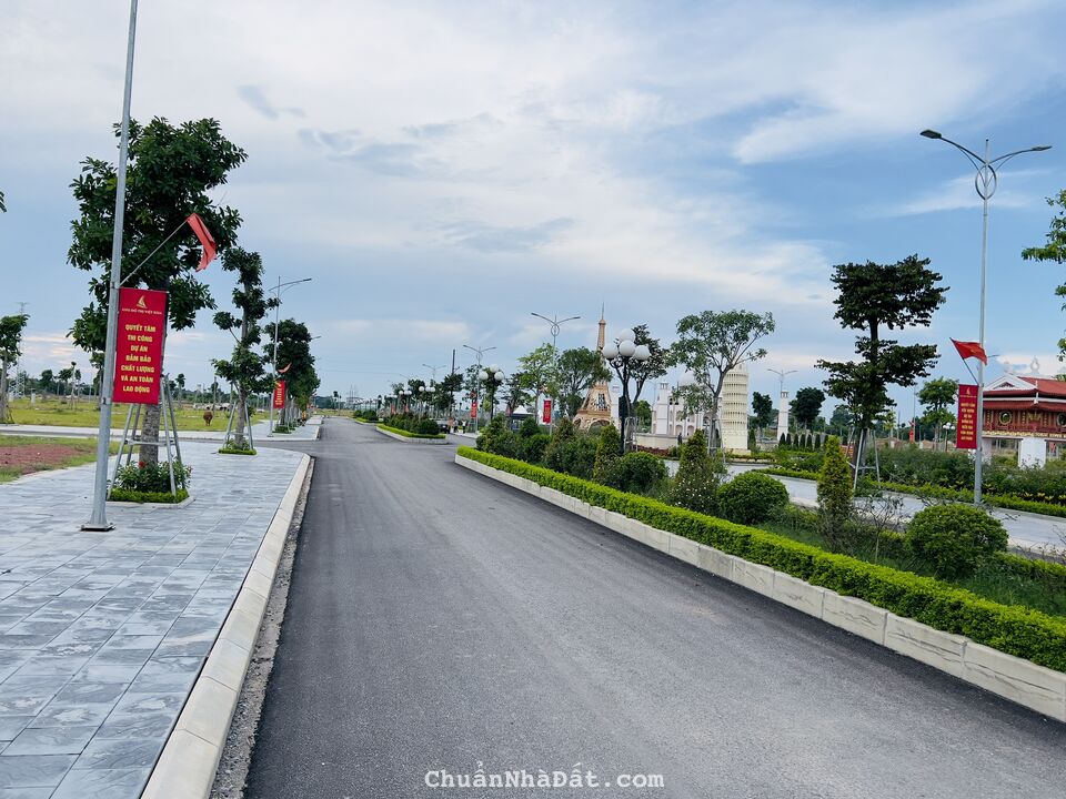 Quỹ hàng khu quảng trường - giá chỉ 22tr/m2 đã có sổ đỏ - KĐT Việt Hàn - tiềm năng tăng giá cao