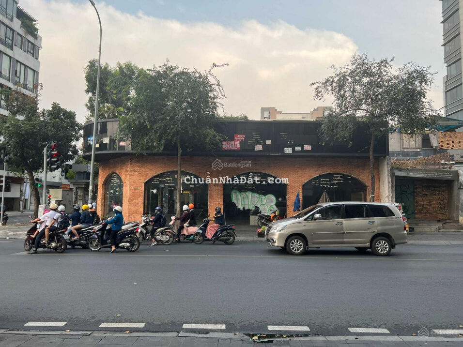 Nhà 2 MẶT TIỀN Hai Bà Trưng , trệt  + 6 lầu  Chỉ 240 Tỷ