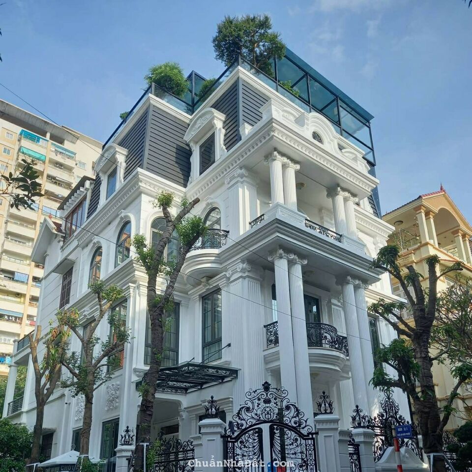 Bán nhà Thành Phố Giao Lưu Từ Liêm TT1 200m2,4 tầng,mặt tiền 8,9m,giá chào 52,5 tỷ.