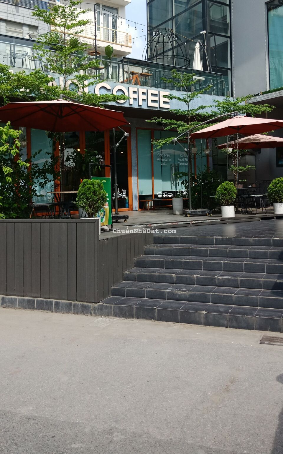 Bán nhà mặt phố Võ Chí Công 147m2,2 tầng,mặt tiền 8m,giá chào 85 tỷ.