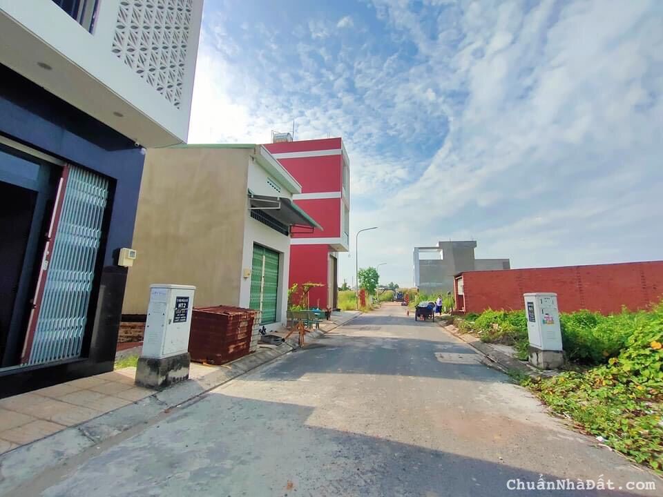 Bán gấp đất MT Lê Lai,Bến Cát Bình Dương,85m2,SHR,Full thổ cư,2.4 tỷ