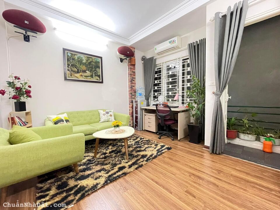 -CẦN BÁN GẤP NHÀ PHỐ VĨNH TUY-NHÀ ĐẸP-TẶNG FULL NỘI THẤT-38m2-3,9tỷ. LH:0379621231.