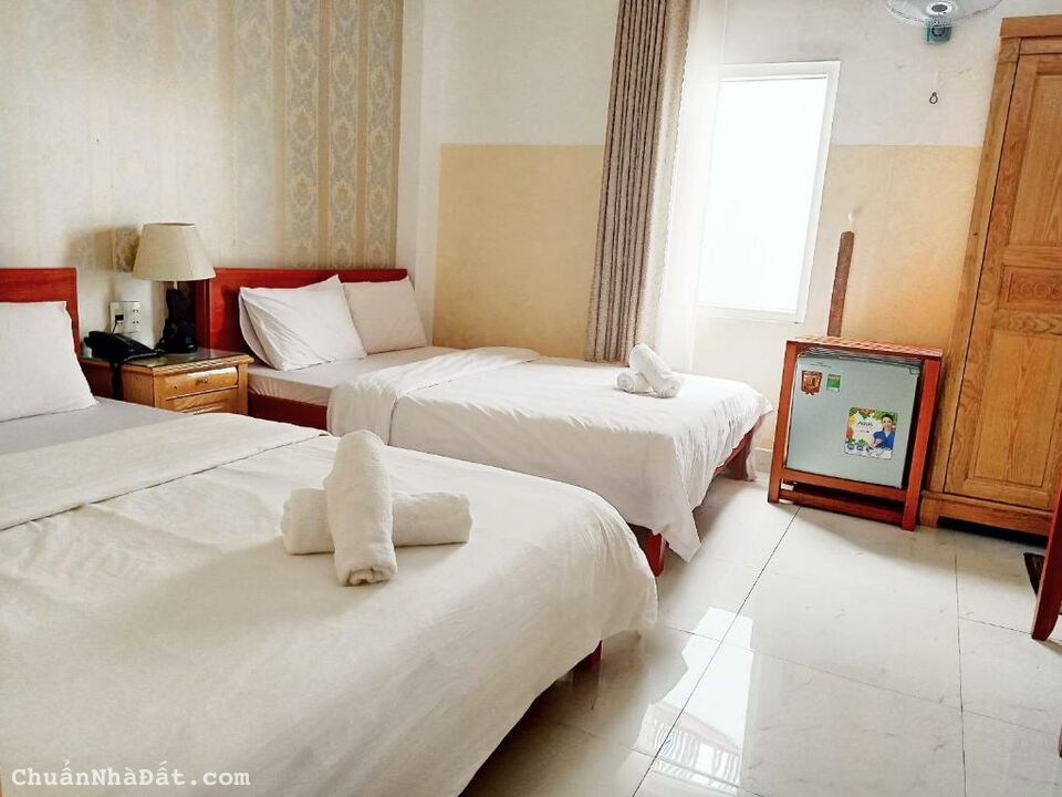 Bán khách sạn trung tâm tp Đà Lạt