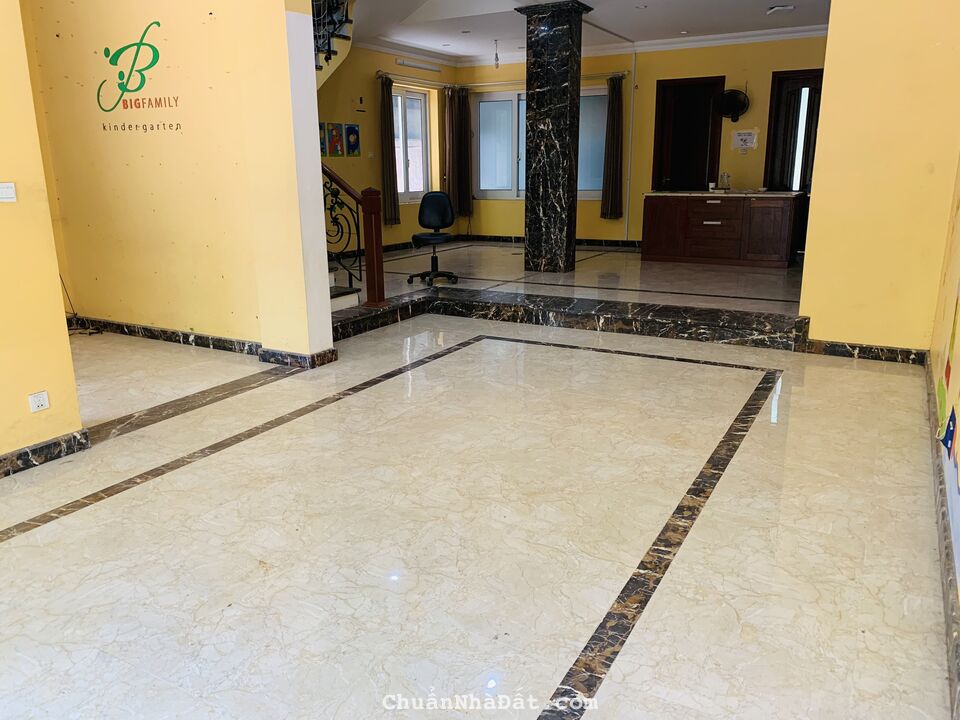 Cho thuê biệt thự Trung Văn Hancic, Nam Từ Liêm sẵn ĐH. 170m2, 4T, MT 10m, 40tr/th, LH 0987657500