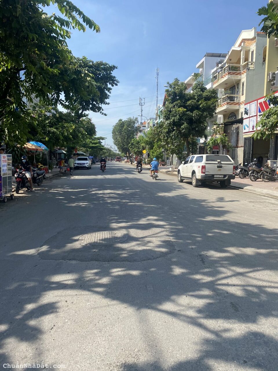 Bán nhà MT Đường Trục - Đặng Thù Trâm - Bình lợi phường 13 bình thạnh_5x20 không vướng đường bay