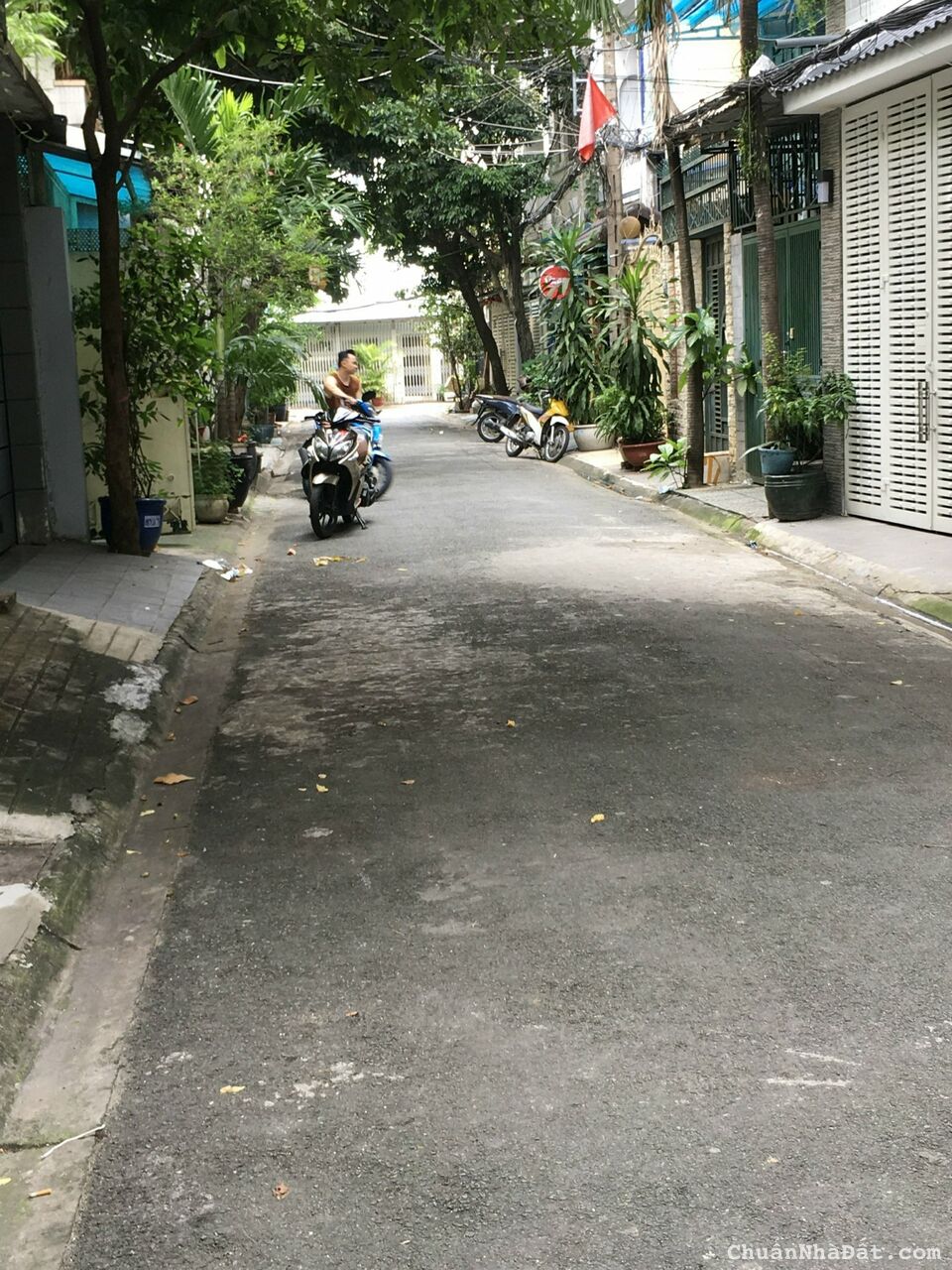 Bán Khuôn Đất Hẻm 8m 6x18m NỞ HẬU Bùi Đình Túy P12, BT. VỊ TRÍ ĐẸP - CÓ THU NHẬP, 11ty5