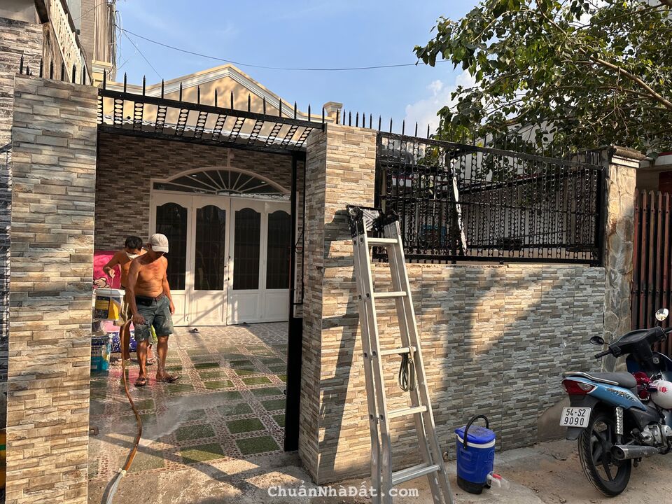 HÓC MÔN, BÁN NHÀ ĐƯỜNG LÊ LỢI, KV 4.5x30m 137m2, CHỈ 4.4 TỶ