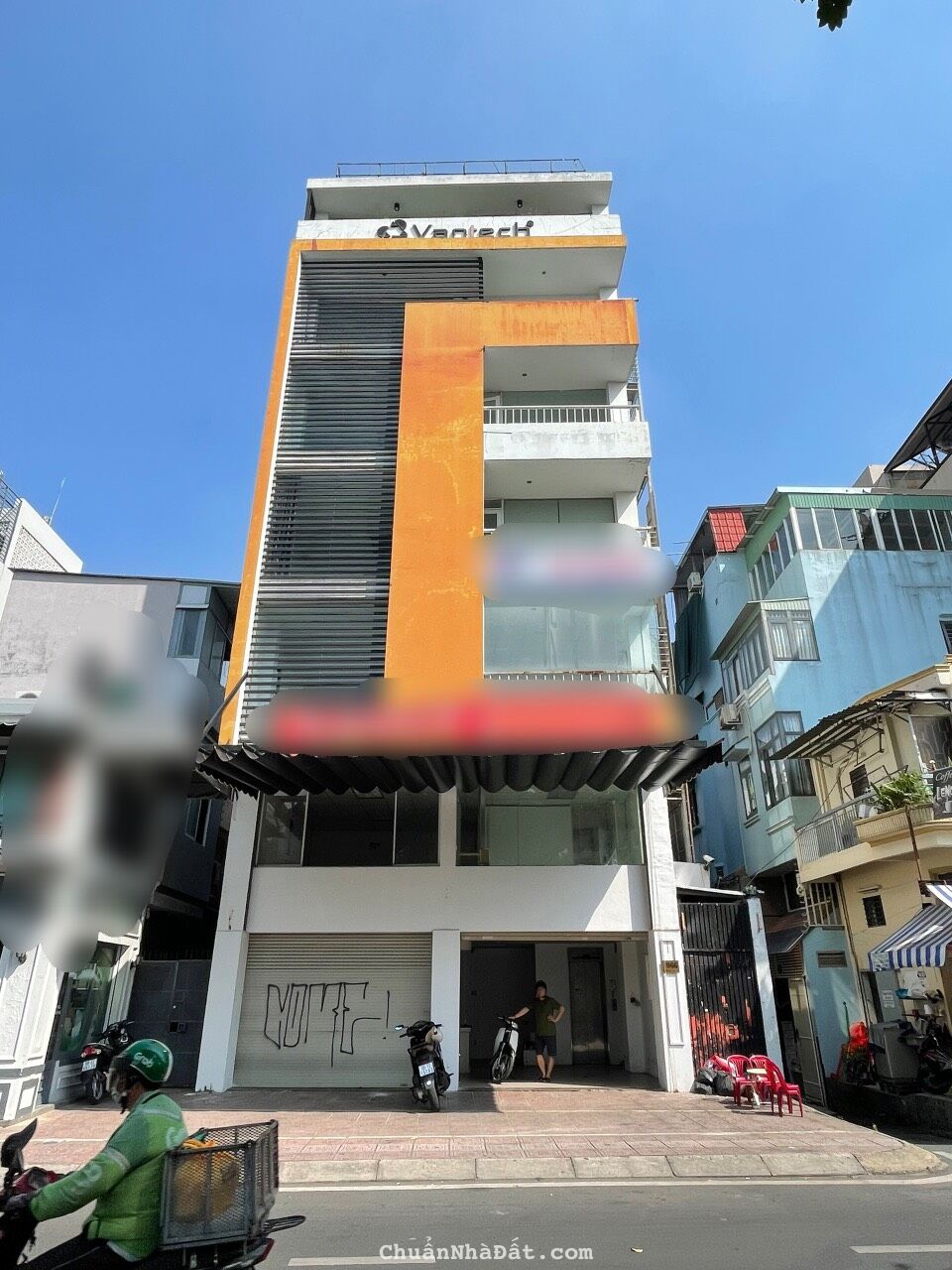 Nhà siêu rẻ MT P.ĐaKao Q.1 4x20m Hầm trệt 4 lầu ST 75tr/th